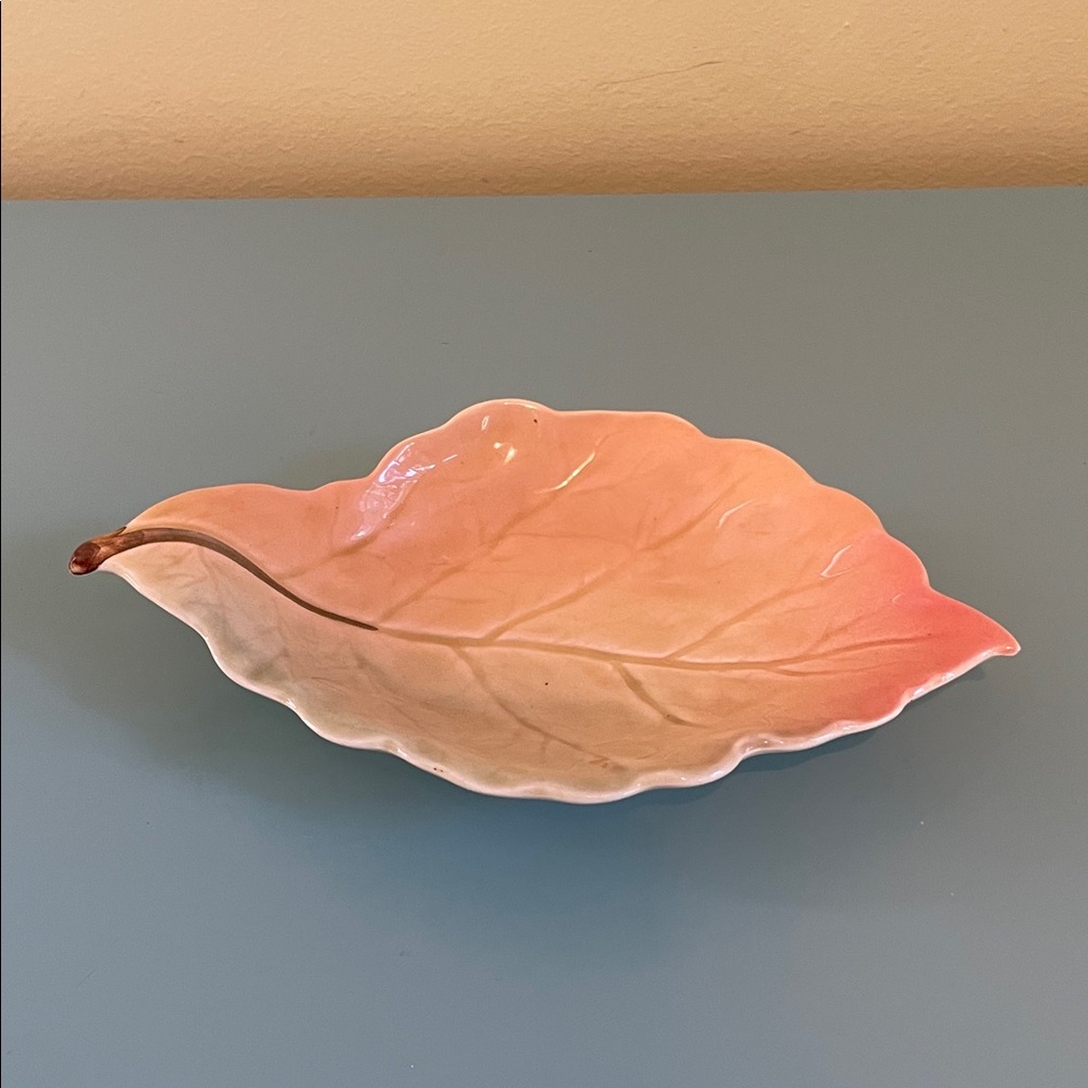 Elegant Vintage Royal Winton Leaf-Shaped Decorative Dish